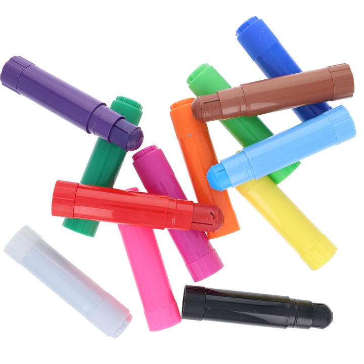 Box with 20 Crayons