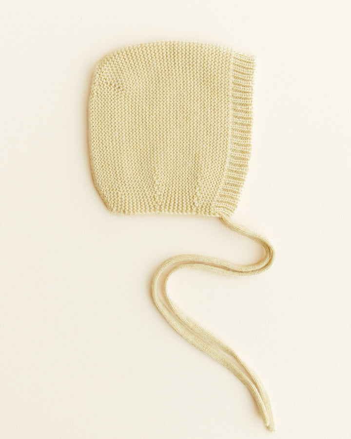 Hvid Newborn Bonnet Dolly Light Yellow
