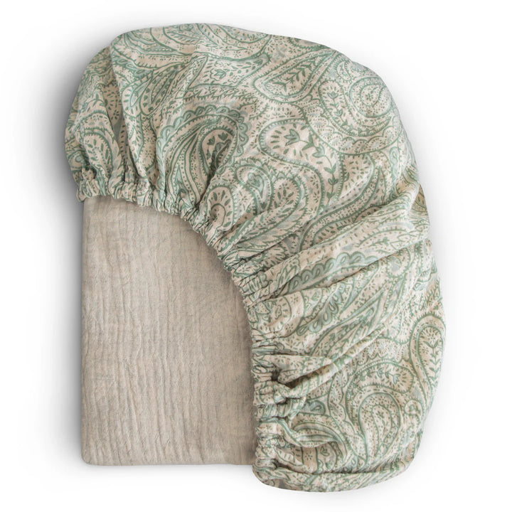 Mushie Muslin Fitted Sheet Green Paisley