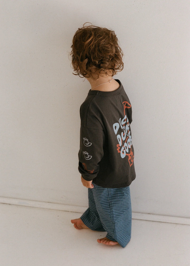Juni Duck Duck Goose Tee Washed Black