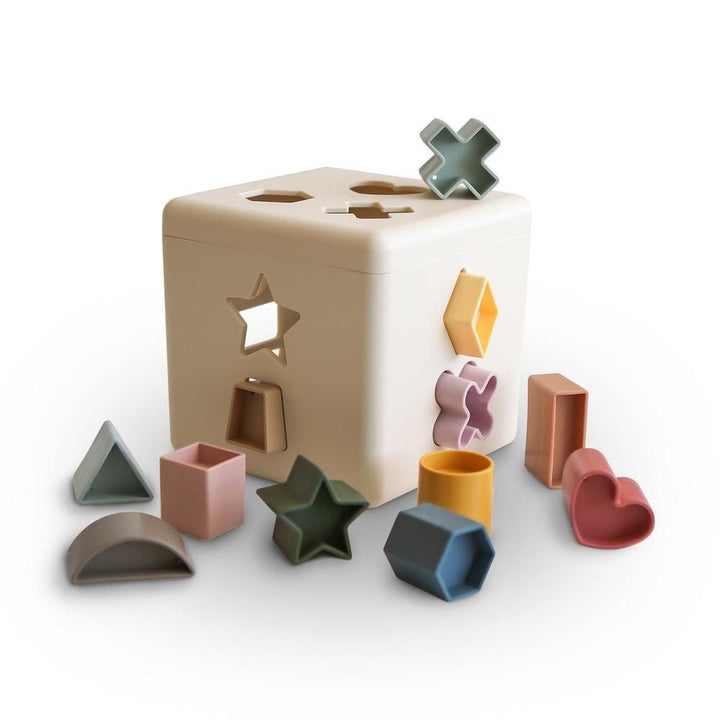 Mushie Shape Sorting Box - La Gentile Store