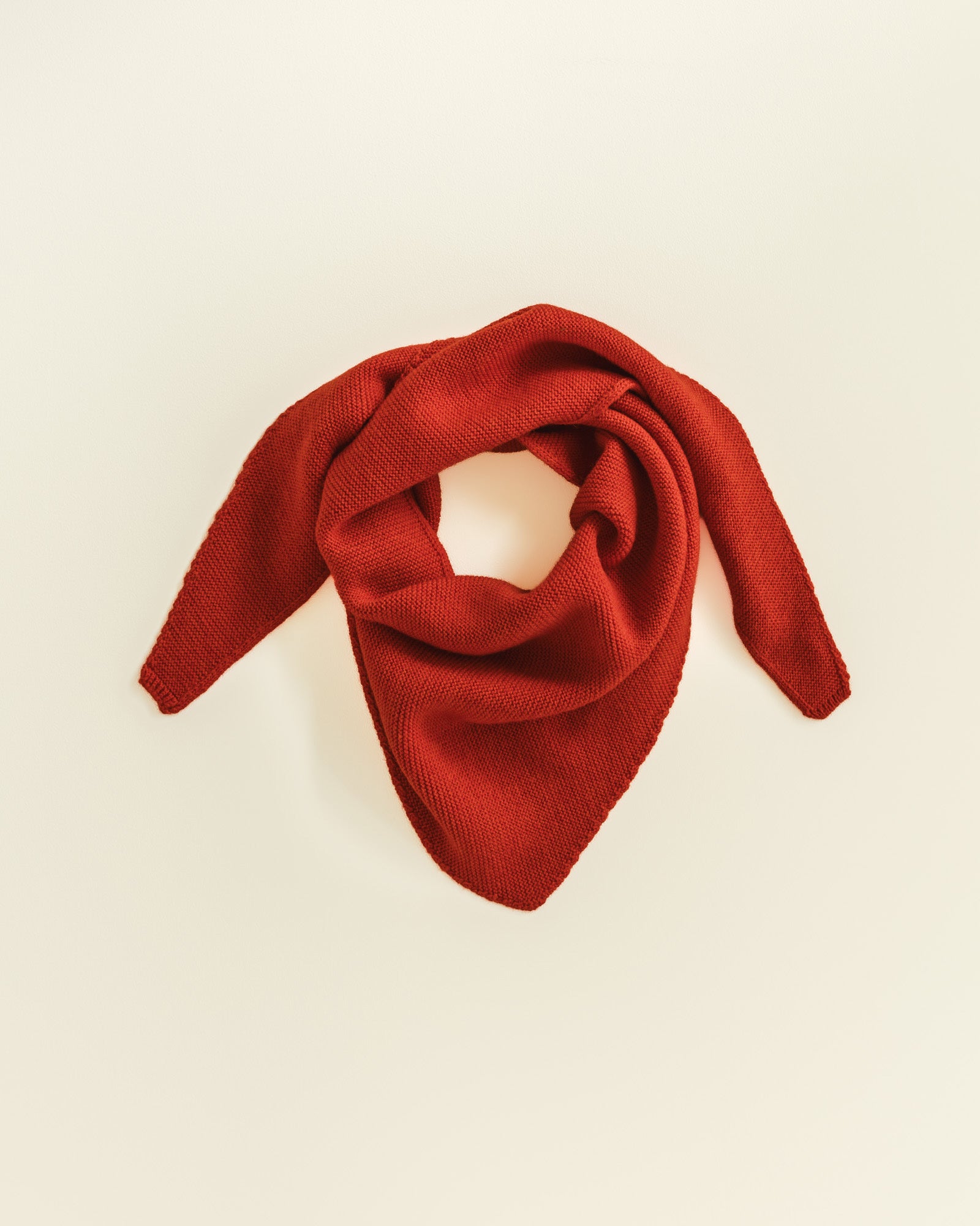 Hvid Red Triangle Scarf Josephina - Red Wool Triangle Scarf Hvid