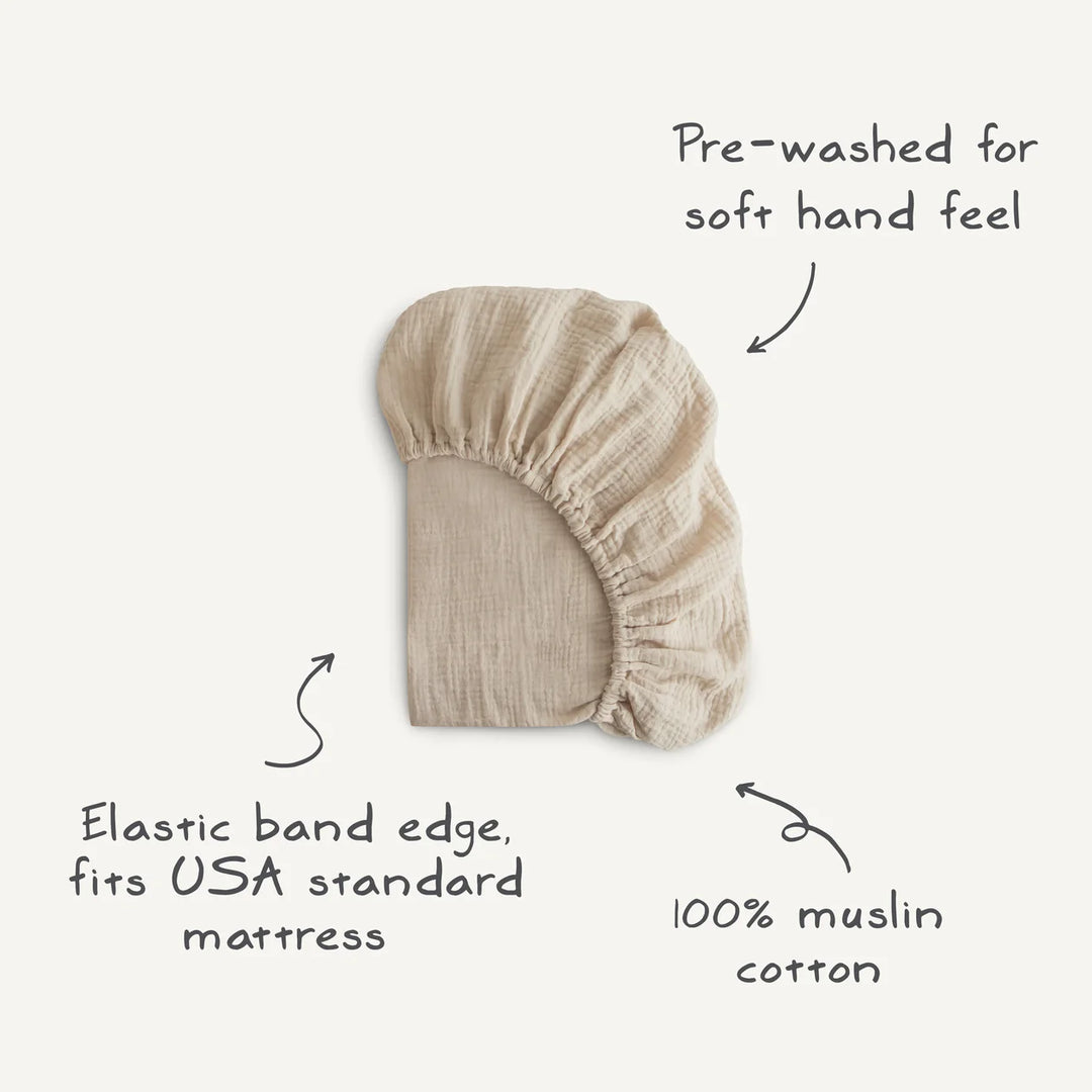 Mushie Muslin Fitted Sheet Green Paisley